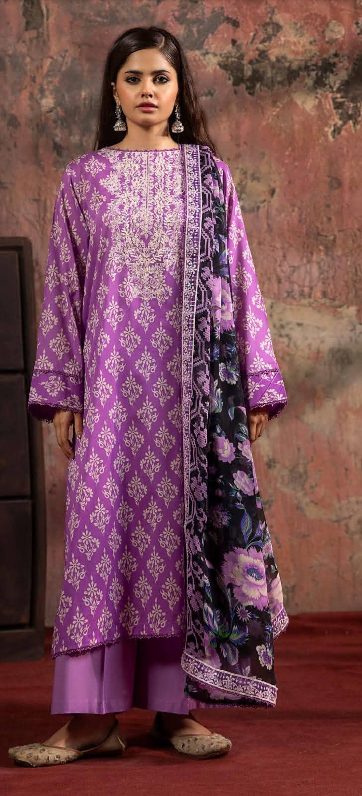 "Mishaal by Gull Jee" Luxury Embroidered Lawn Suit 3PC-GJM 01